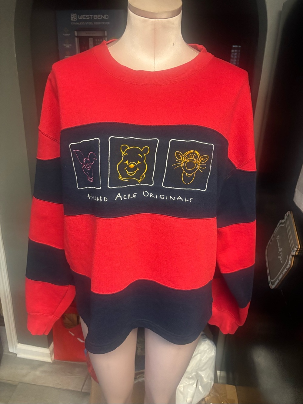 Vintage adult' Red & Navy Winnie the Pooh Sweatshirt